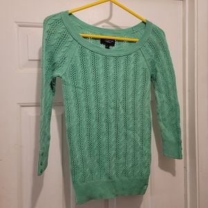 American eagle sweater size medium